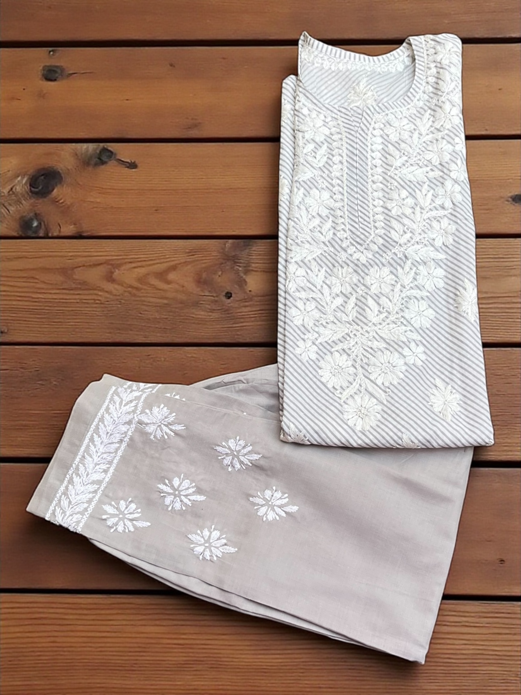 Embroidered Cotton Kurta Set Lucknowi Embroidery 