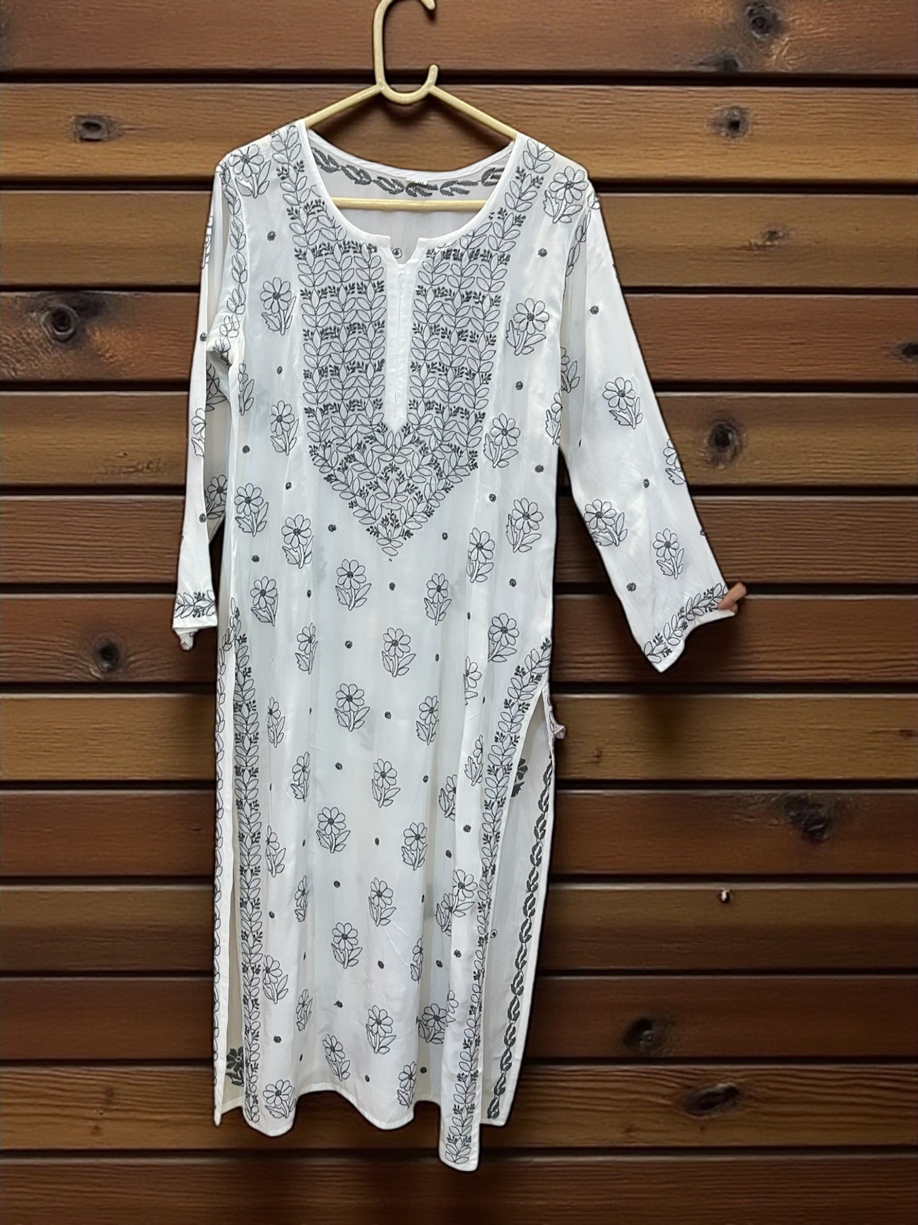White Floral Kurta Lucknowi Embroidery 