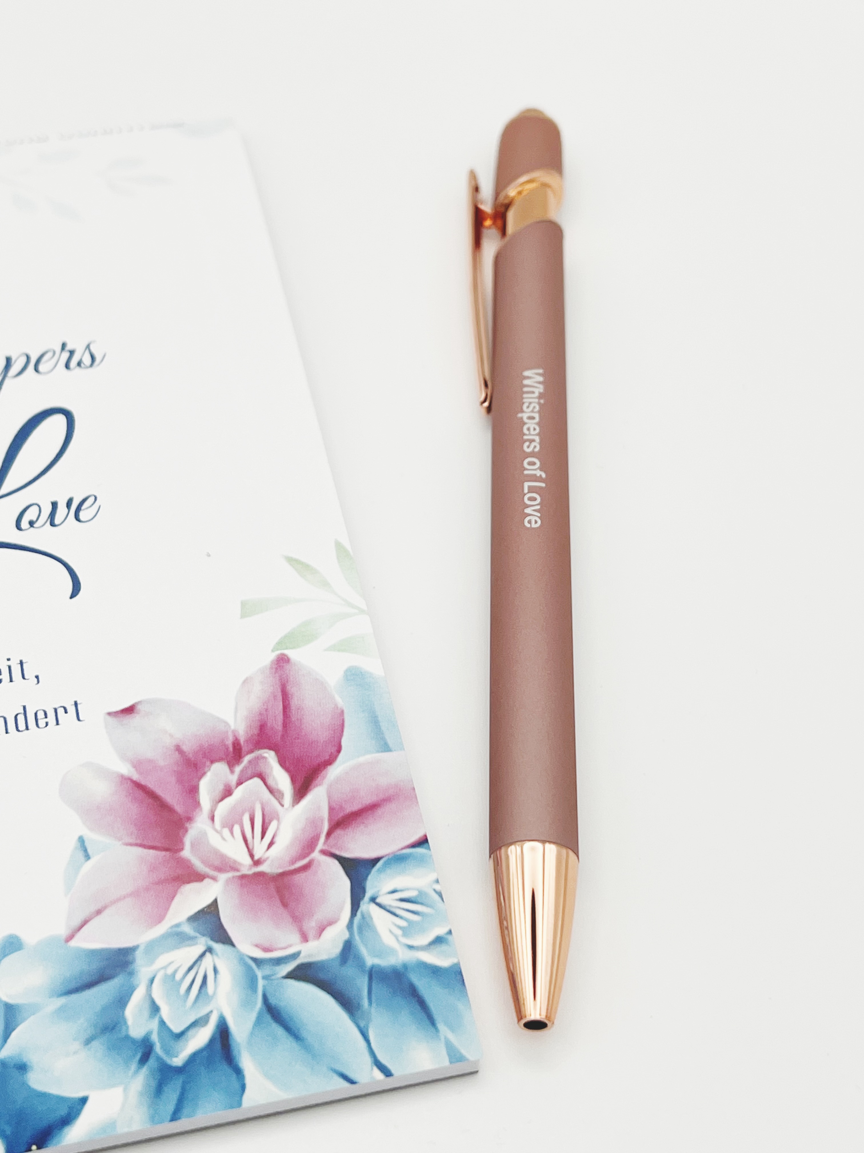 Notizblock mit Kugelschreiber passend zum Buch Whispers of Love