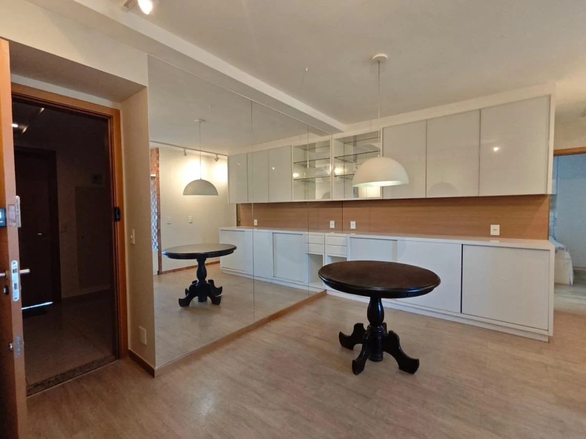 Apartamento a Venda - Bloco L do LIVING PARK SUL - Segundo andar, duas vagas no subsolo