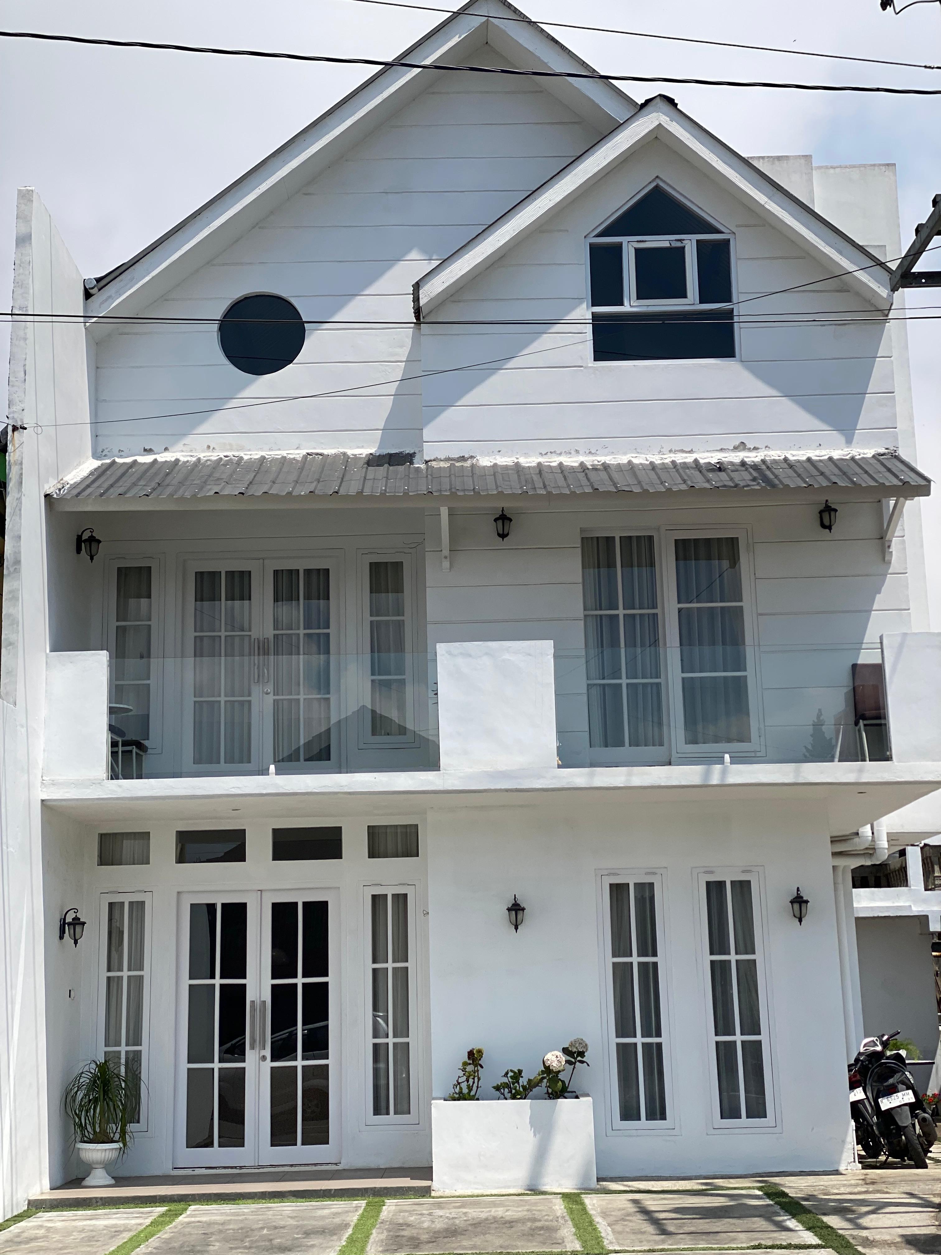 Villa Dahlia