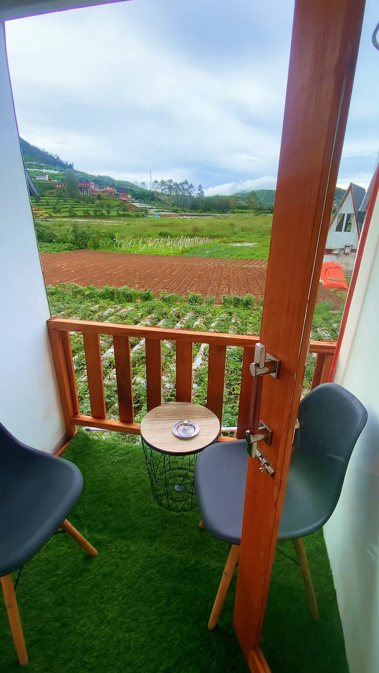Cabin Nur 2