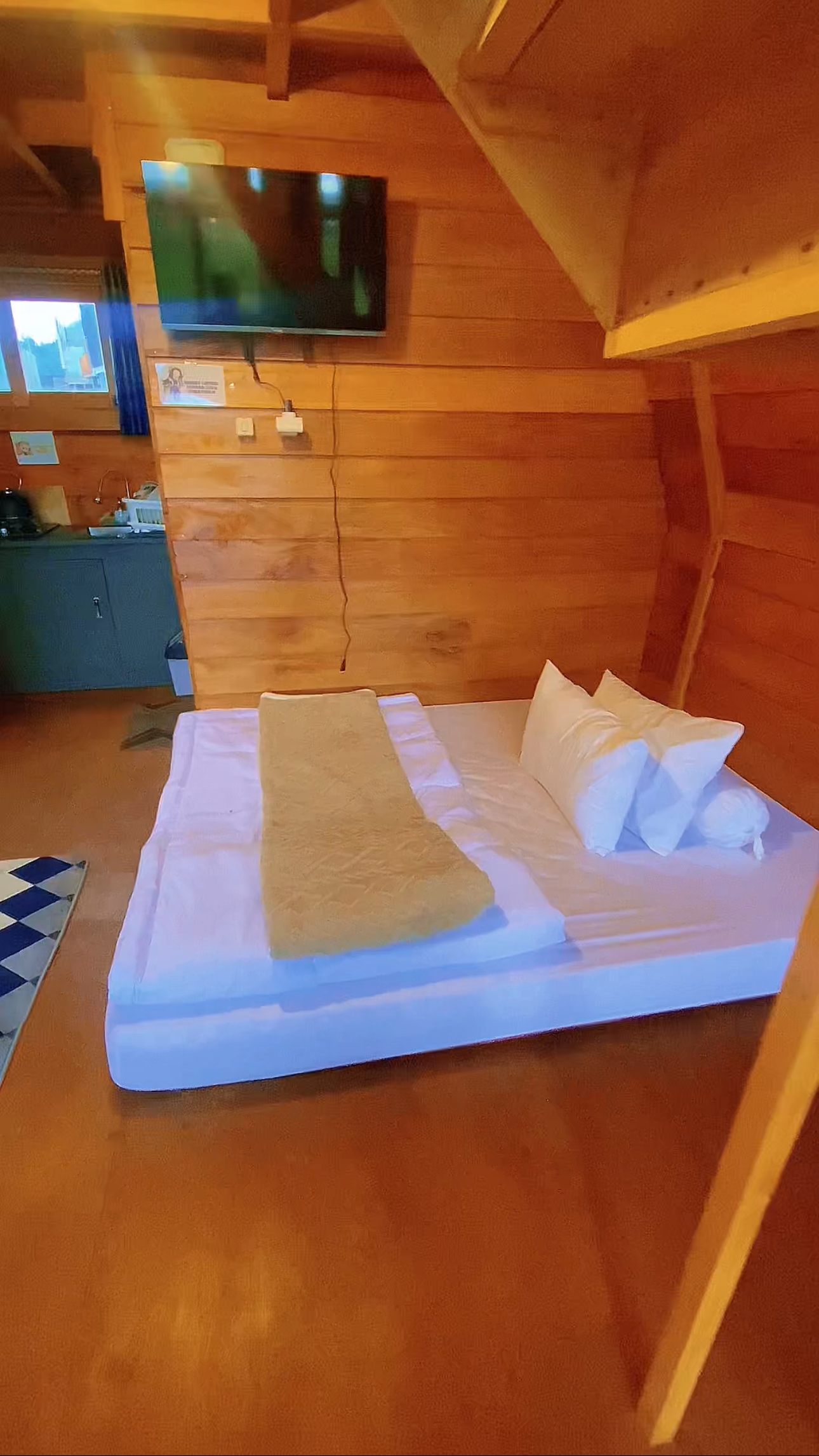 Cabin Tumol