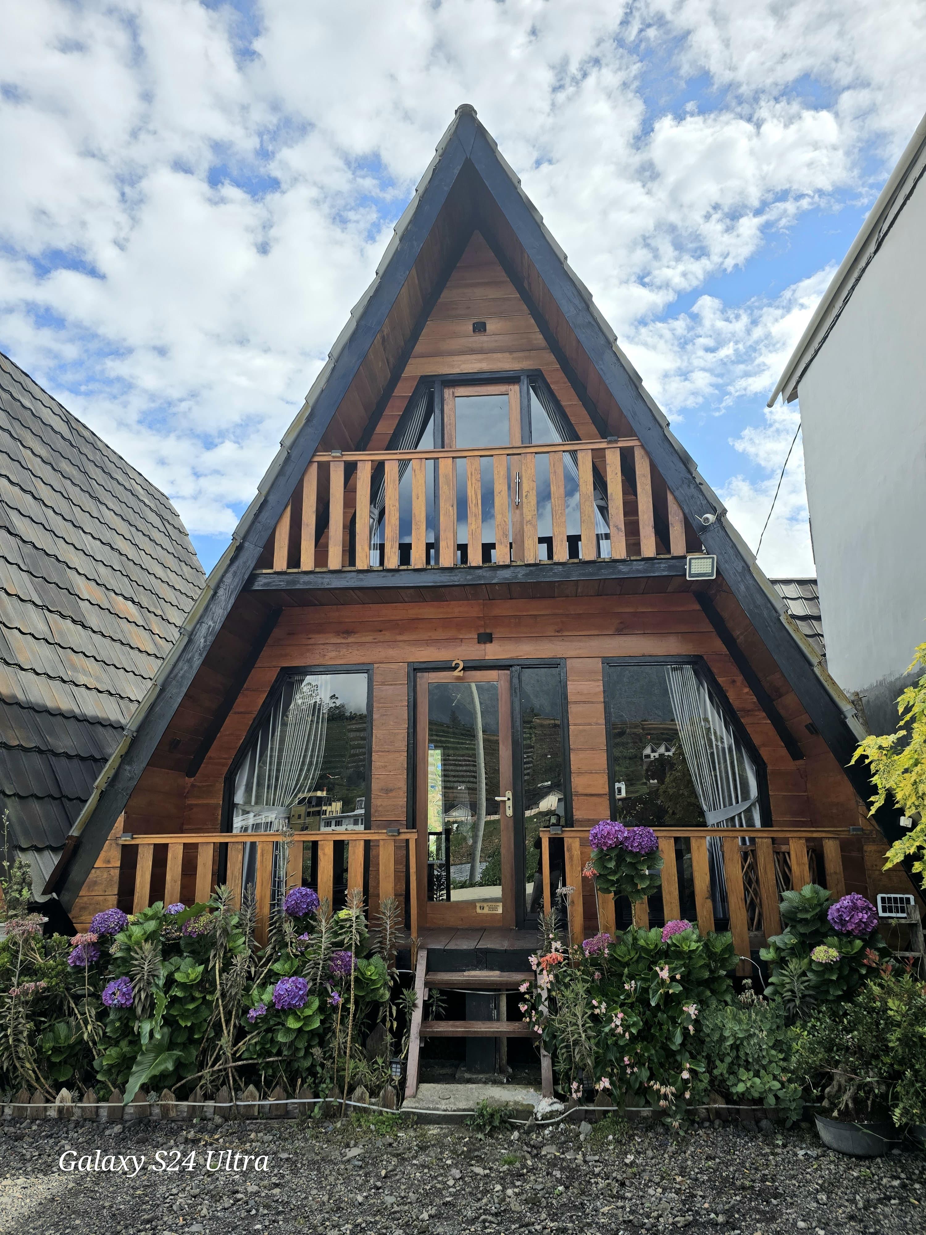 Cabin Nur