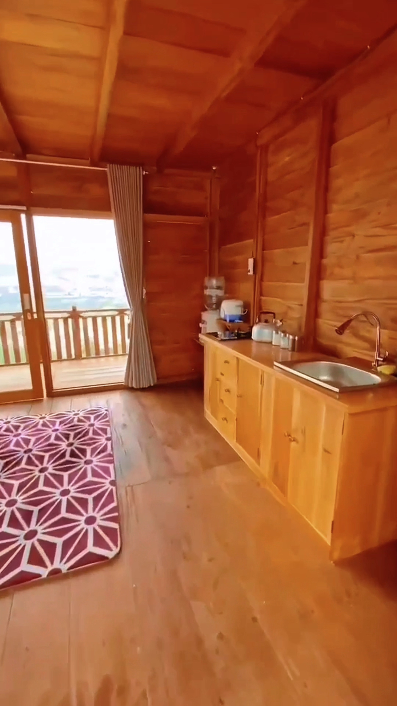 Cabin Opek