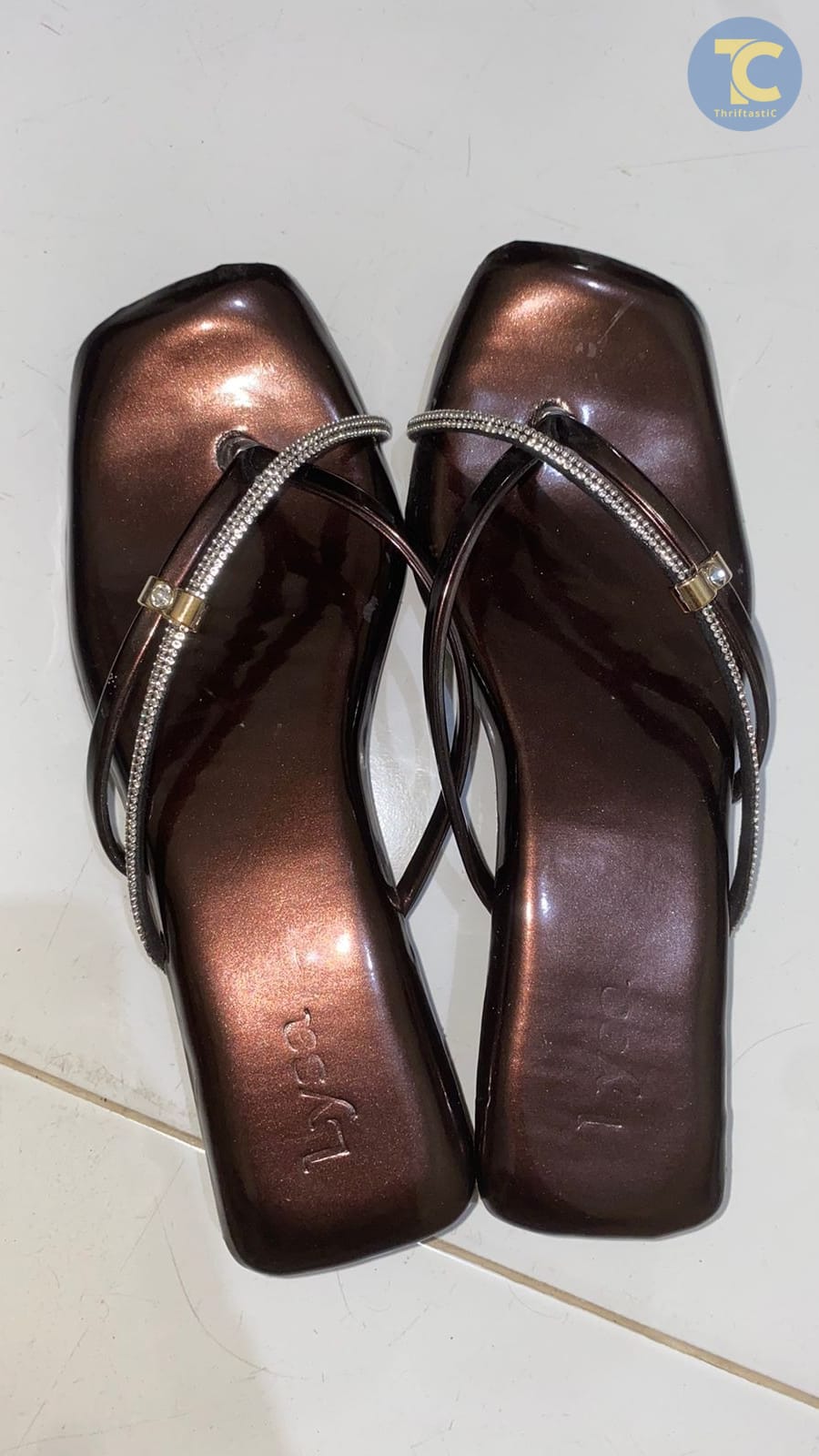 Sendal Wanita merk Lysa