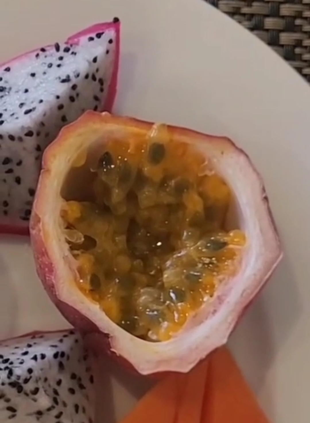 Red Tainung No.1 Passionfruit 10 Seeds