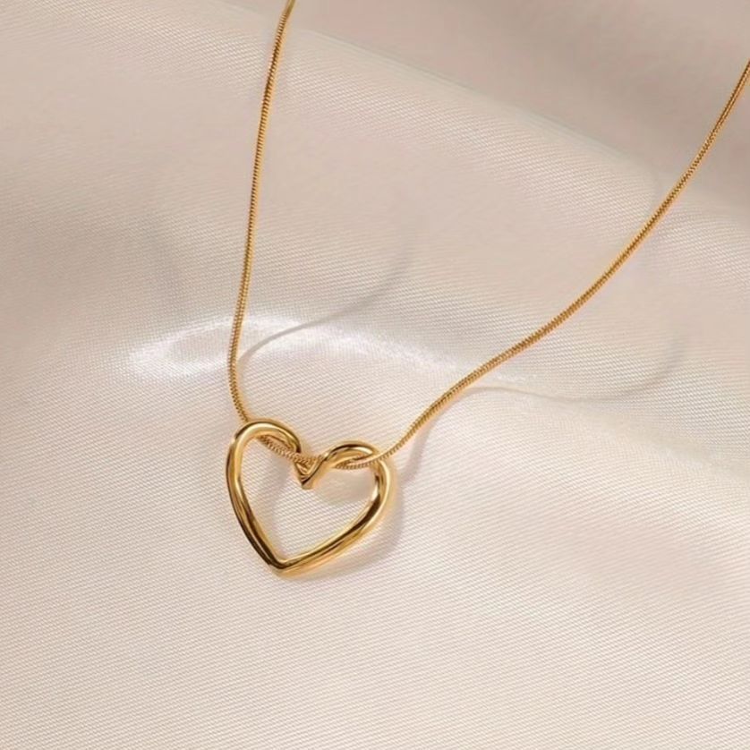 Golden Heart Loop Necklace