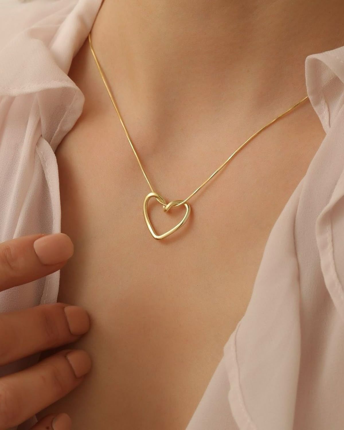 Golden Heart Loop Necklace