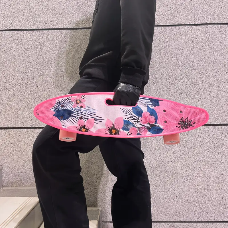 Patineta rosa tropical