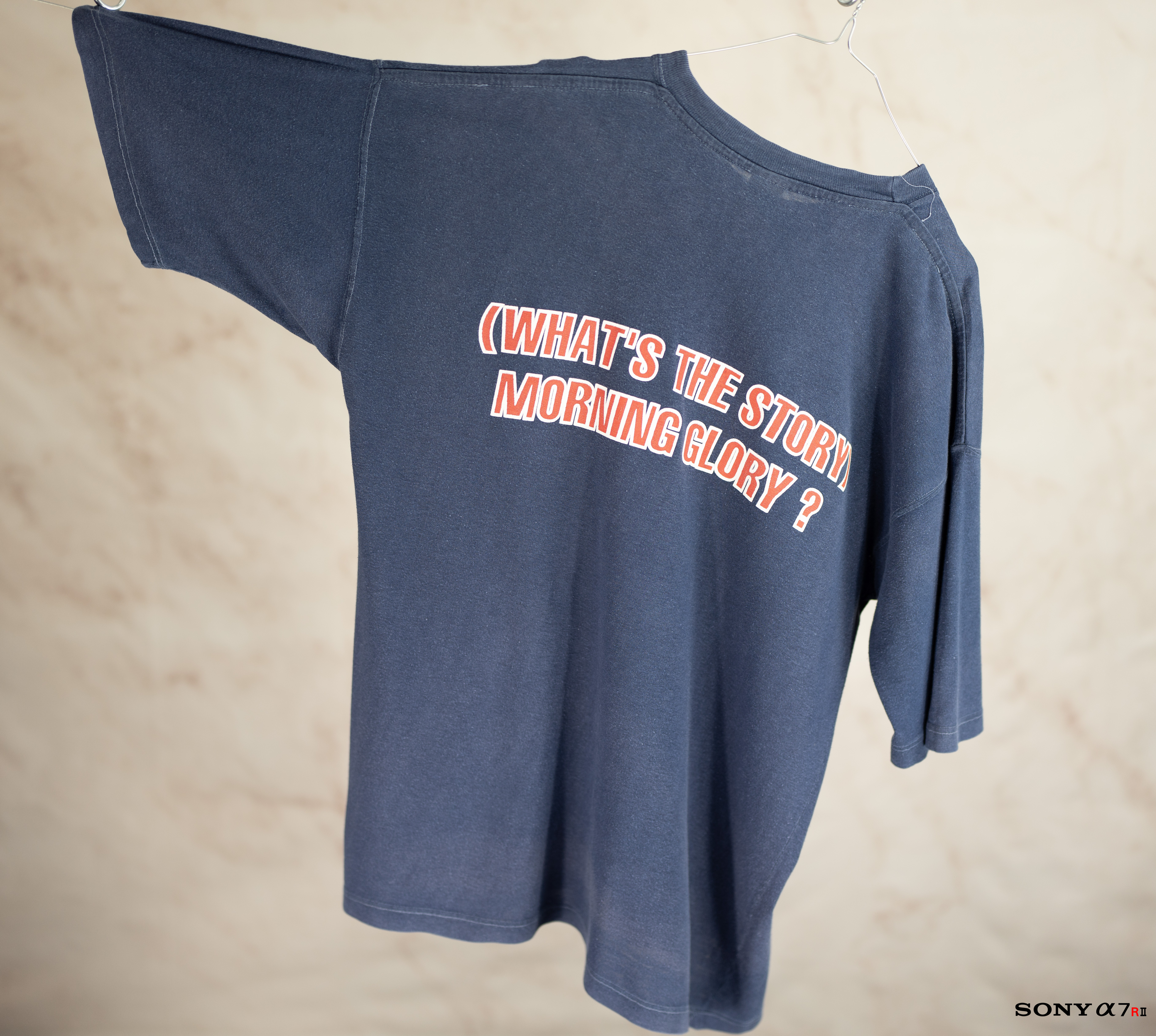 OASIS - WHAT'S THE STORY? 90's