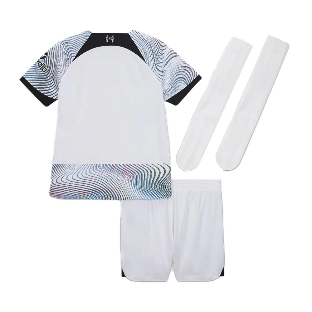 Liverpool išvykų mini komplektas vaikams – baltas (Nike, DN2756-101)