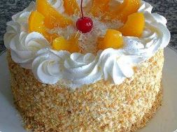Bolo de Pêssego com Chantilly