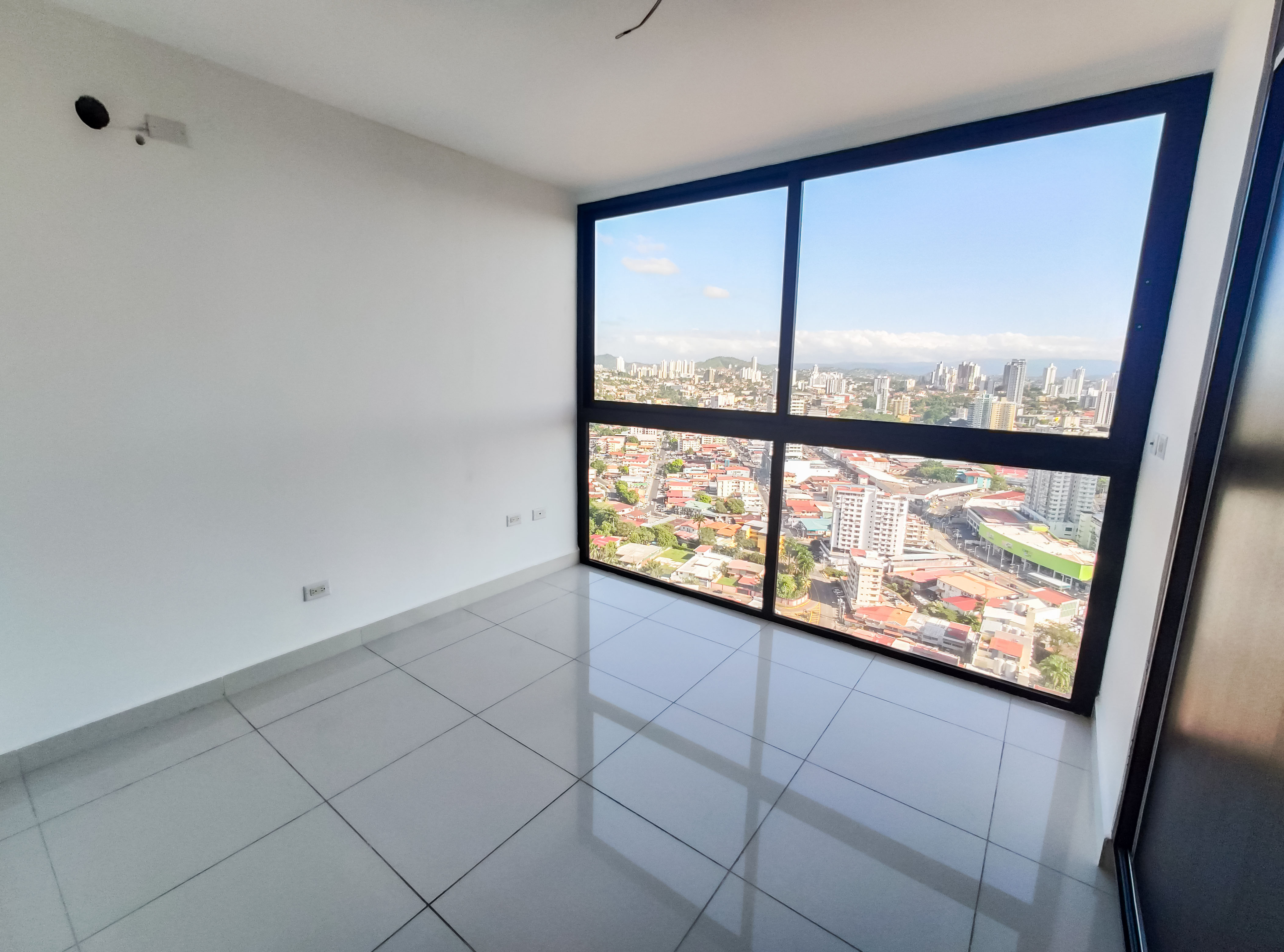 Se Vende Apartamento en PH Carreras Tower