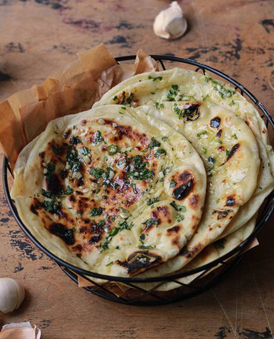Garlic naan