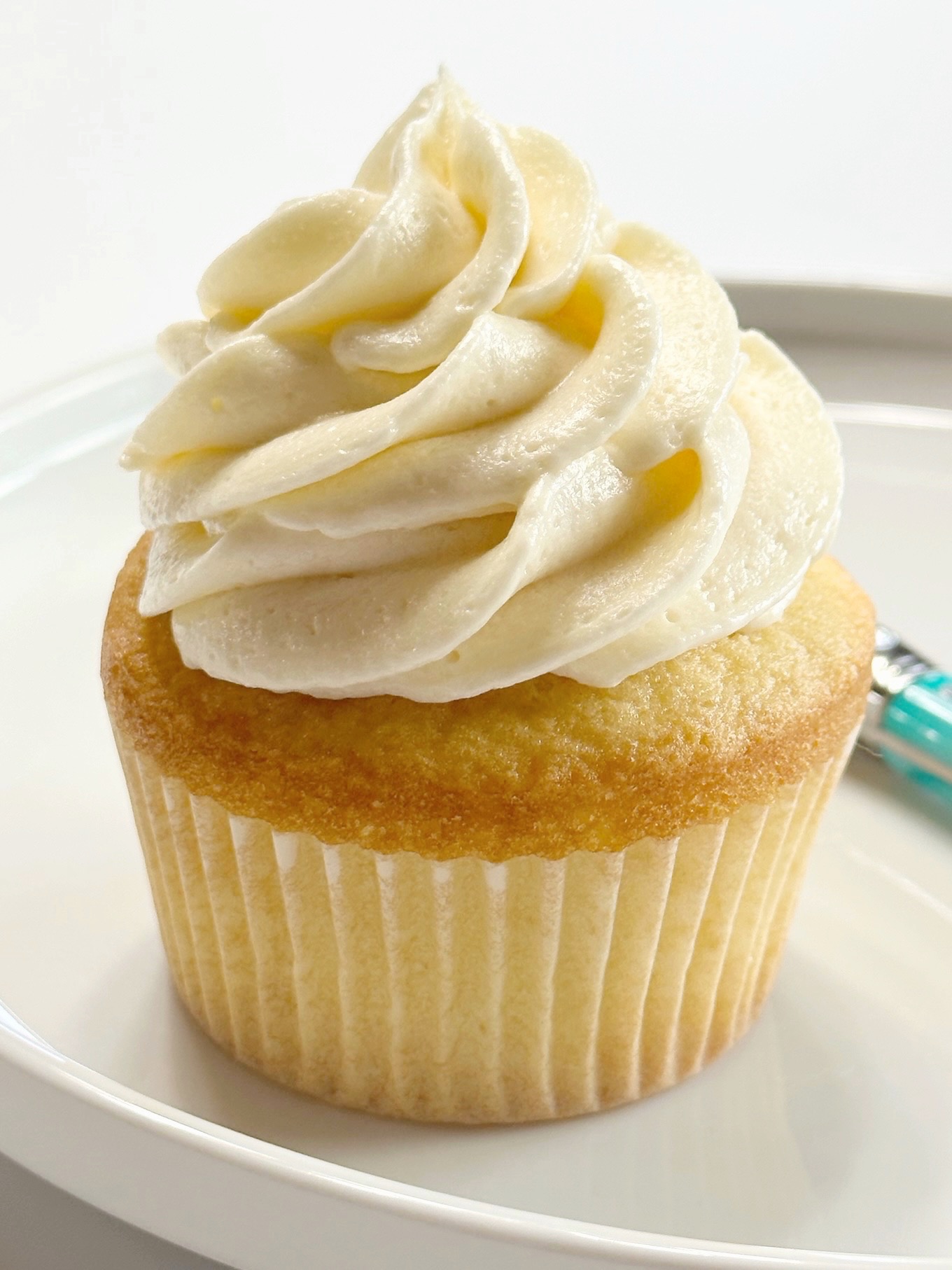 Vanilla Cupcake & Frosting   