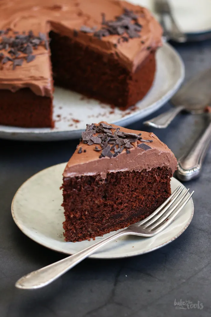 Hot Milk Chocolate Cake