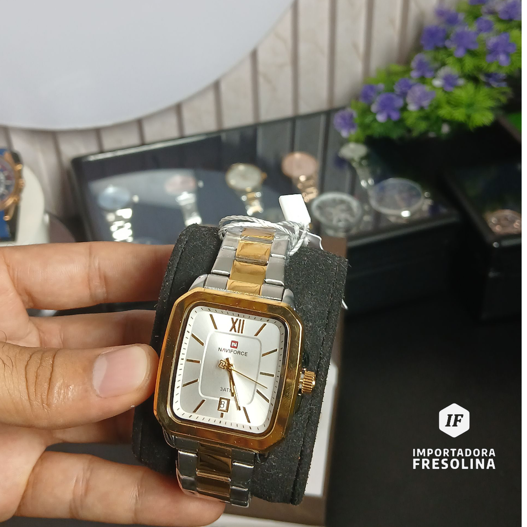 Set de relojes Naviforce para parejas 