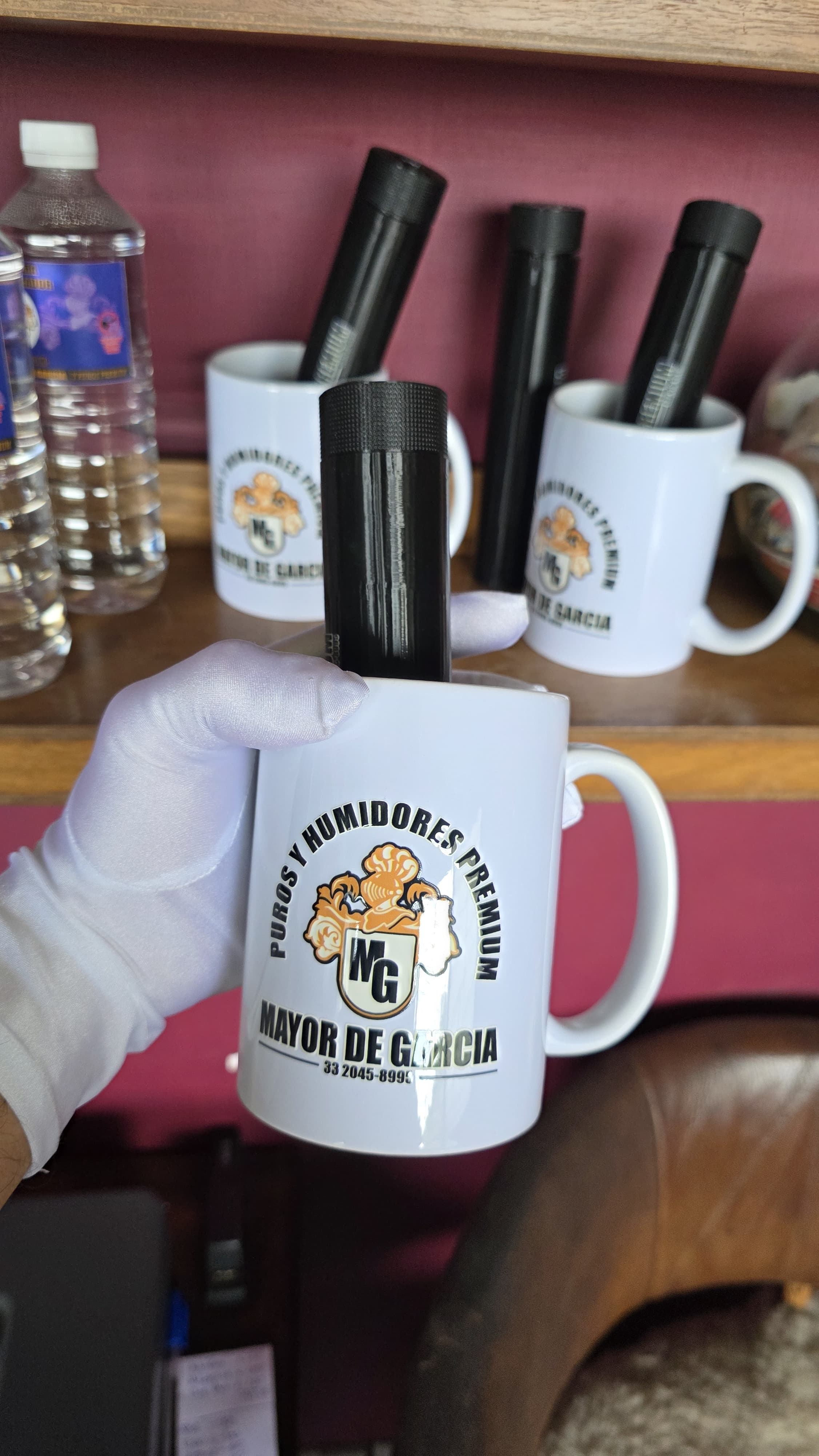 TAZA Y PORTAPURO DE LA CASA