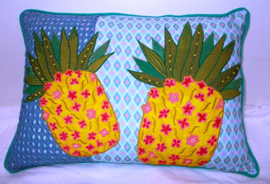 Decorative Pineapple Throw Pillow