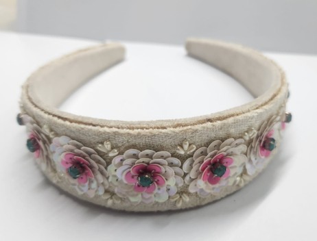 Embroidered floral headband