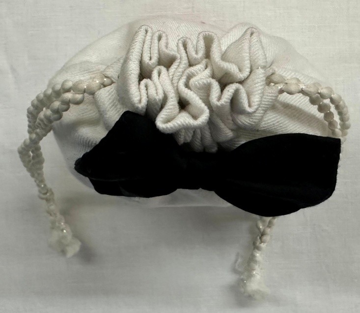 Elegant White Drawstring Pouch