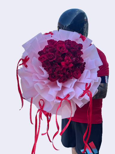 Elegant Red Rose Bouquet