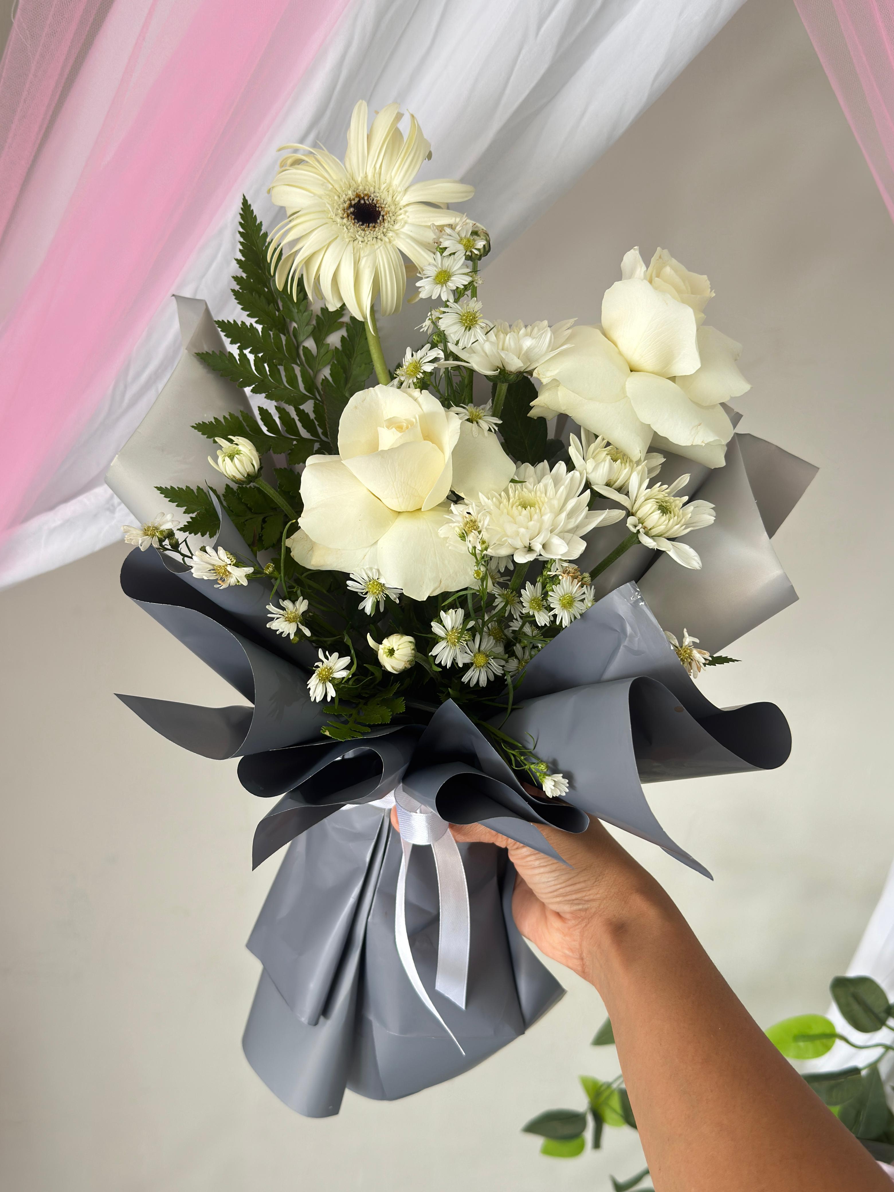 Korean Style Hand Bouquet