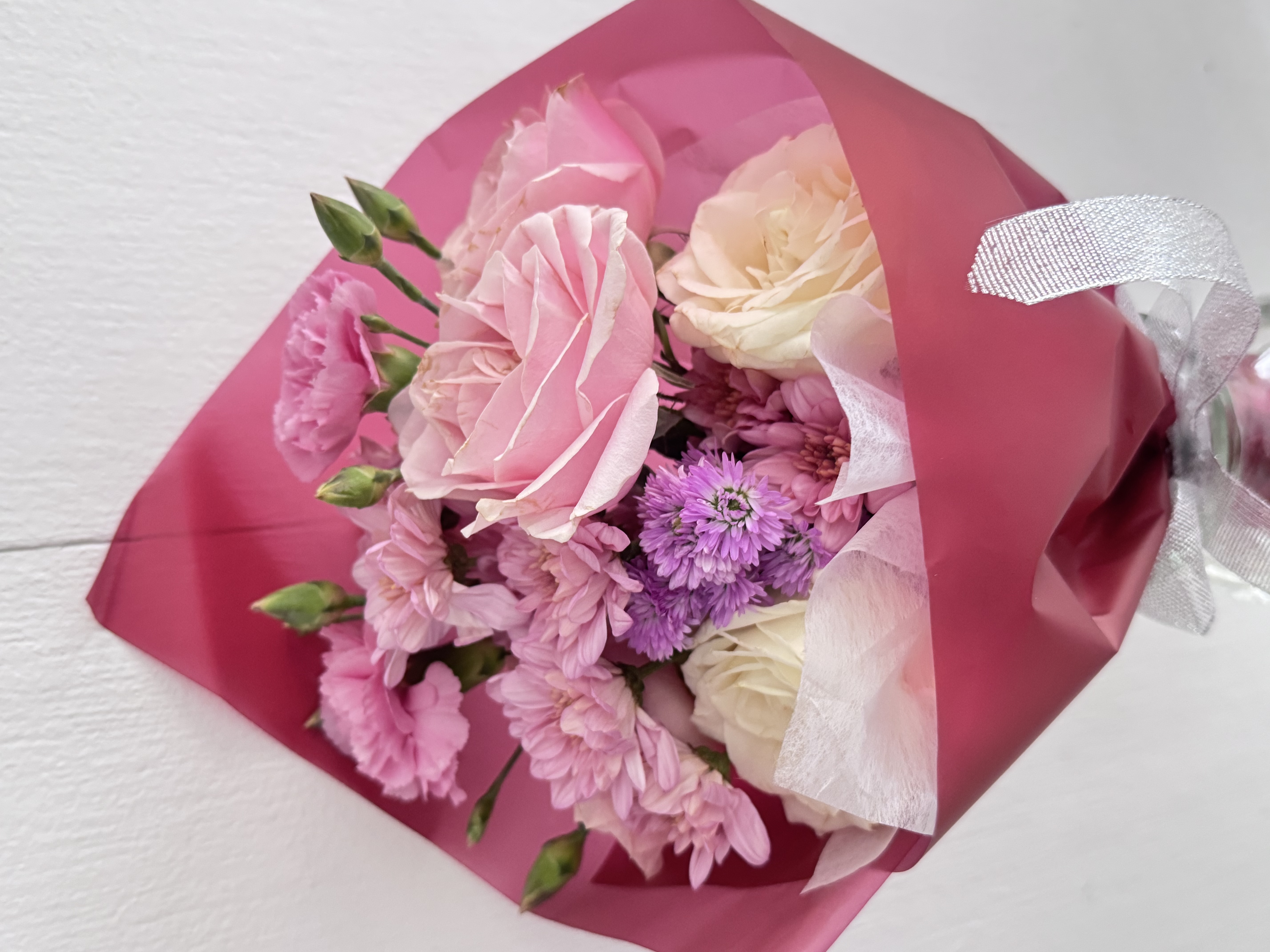 Simple Pinky Blossom on Crystal Vase