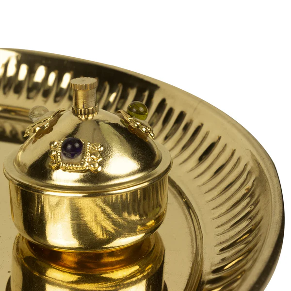 Ghar Pooja Om Engraved Puja Thali Set with Agarbatti Holder, Aarti Diya, Akshat Holder and Kumkum Holder (8 Inch, Gold)