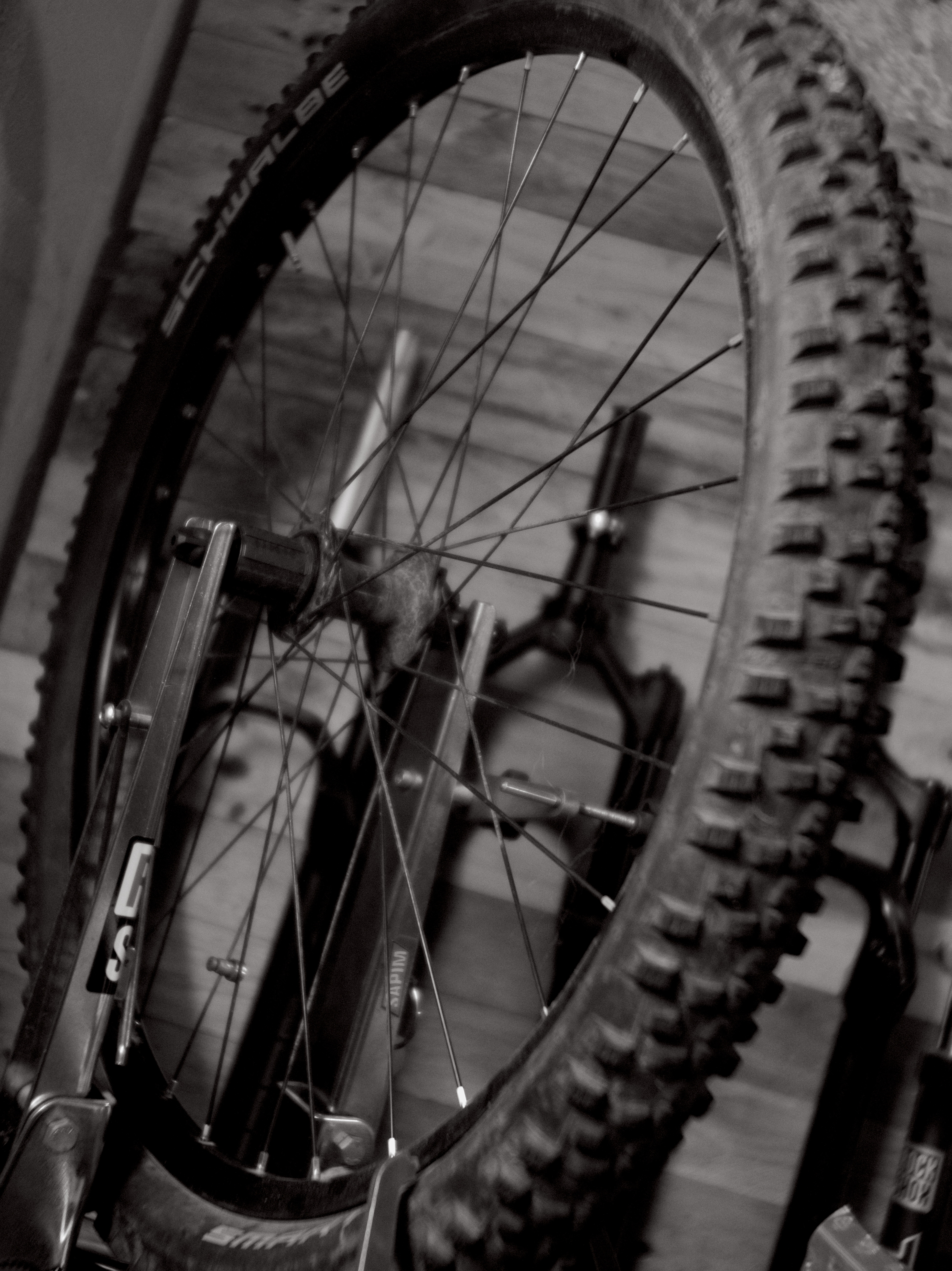 CHANGEMENT DE CHAMBRE A AIR /PNEU