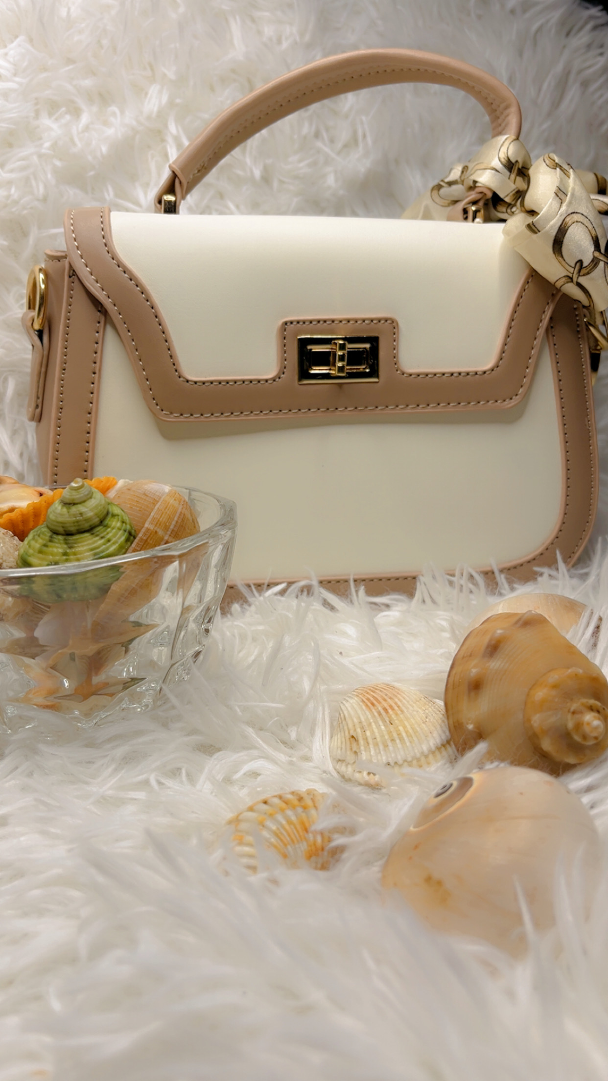 HANDBAG - 999