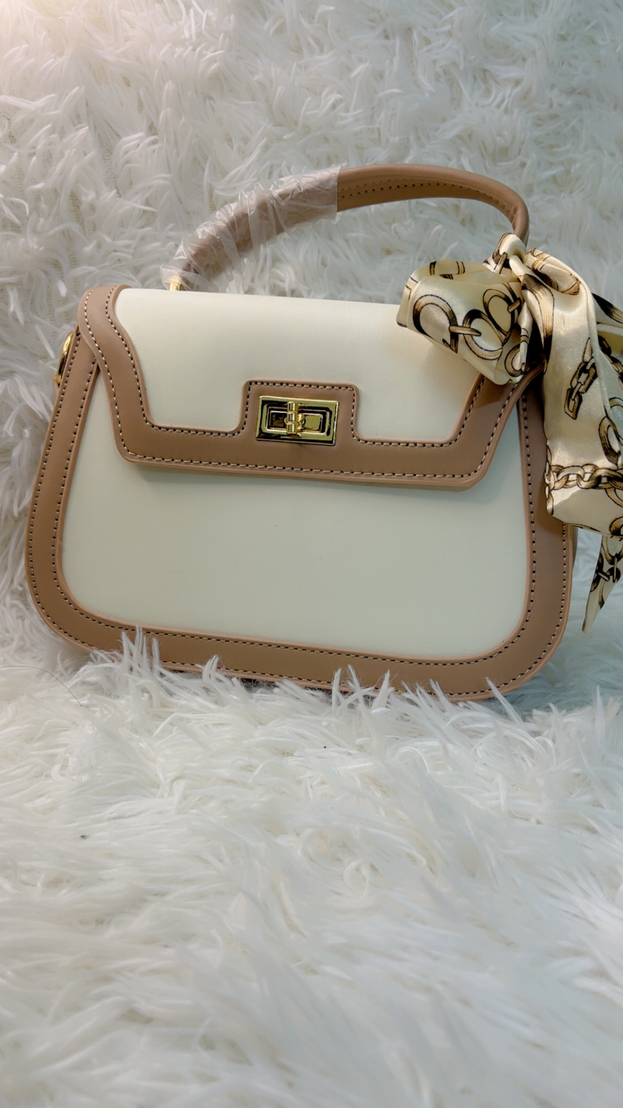 HANDBAG - 999