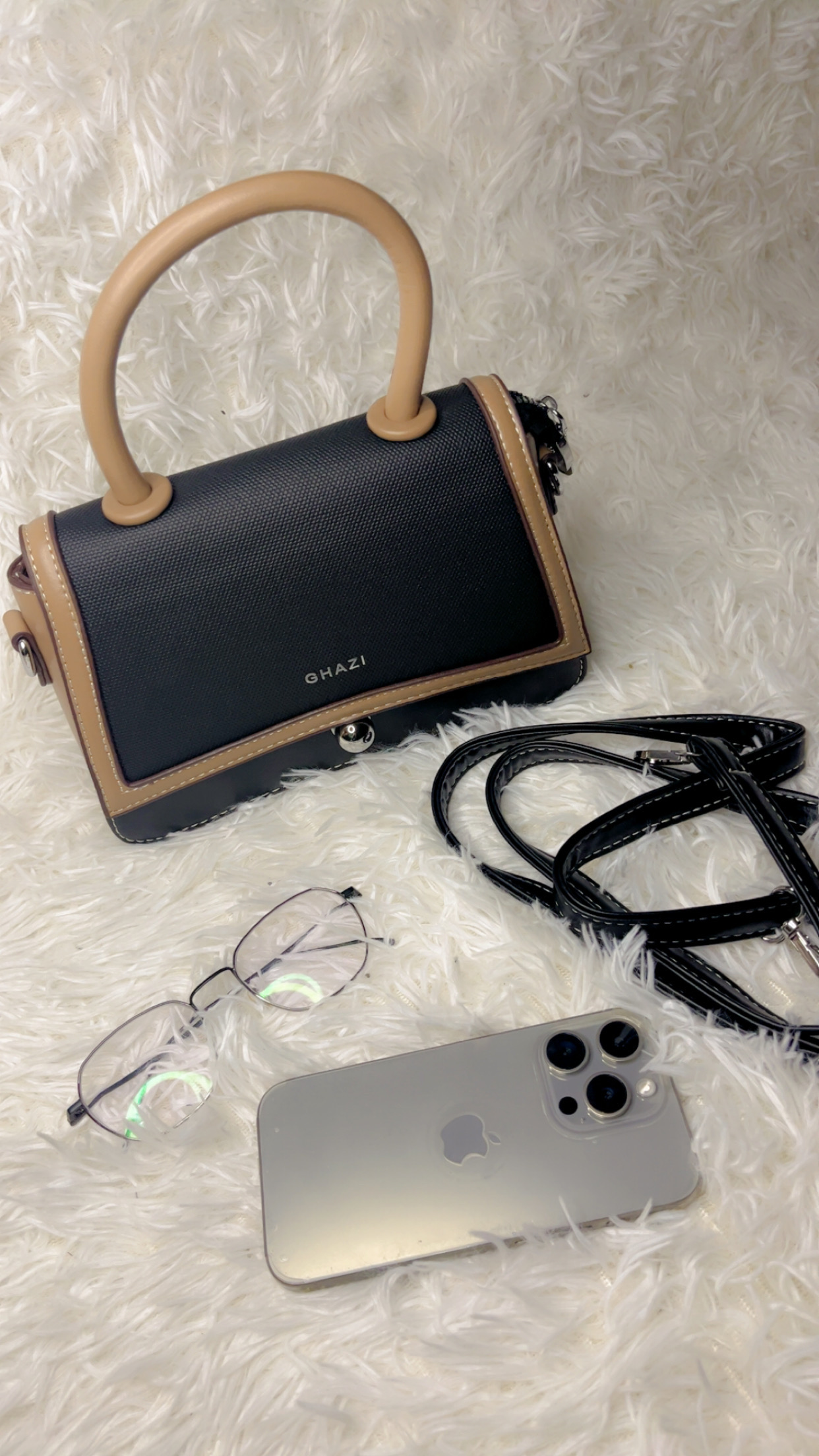 HANDBAG - 995