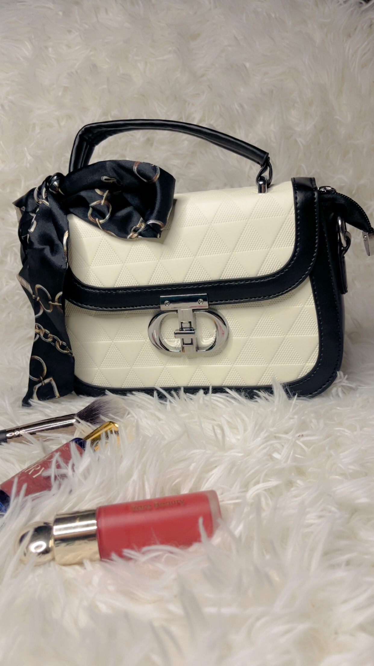 HANDBAG - 996
