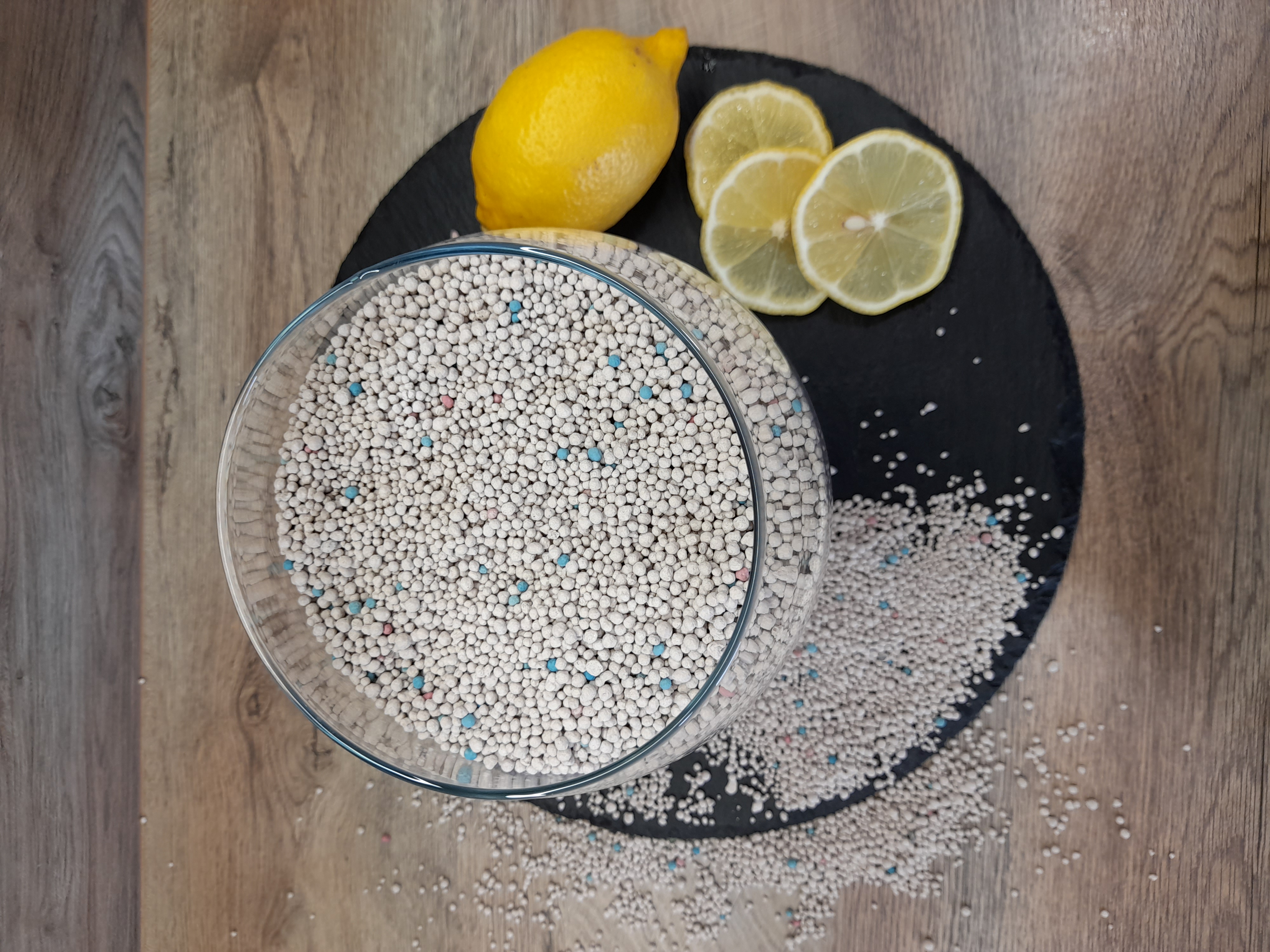 CITRINŲ KVAPO BENTONITINIS KRAIKAS