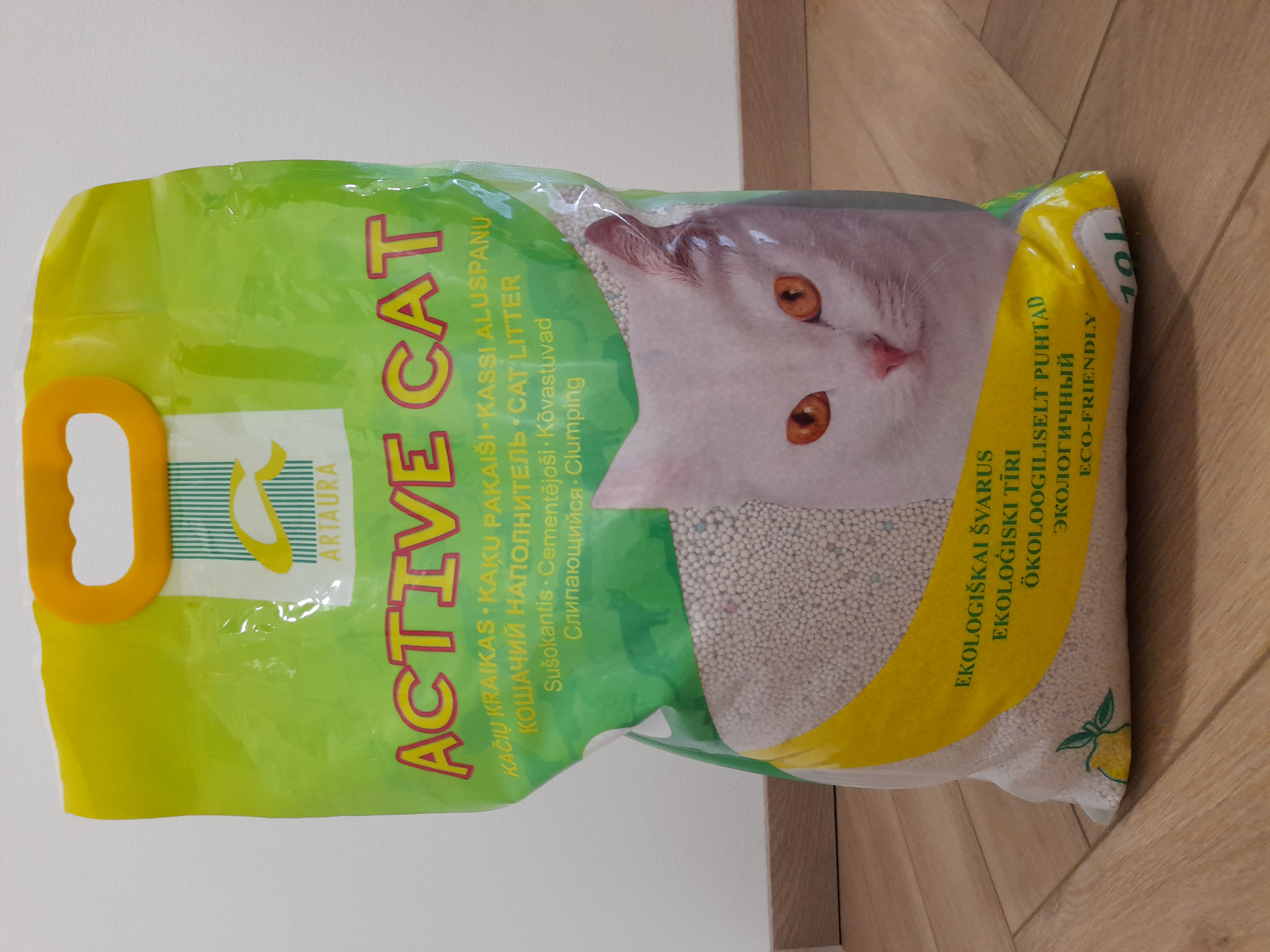 CITRINŲ KVAPO BENTONITINIS KRAIKAS