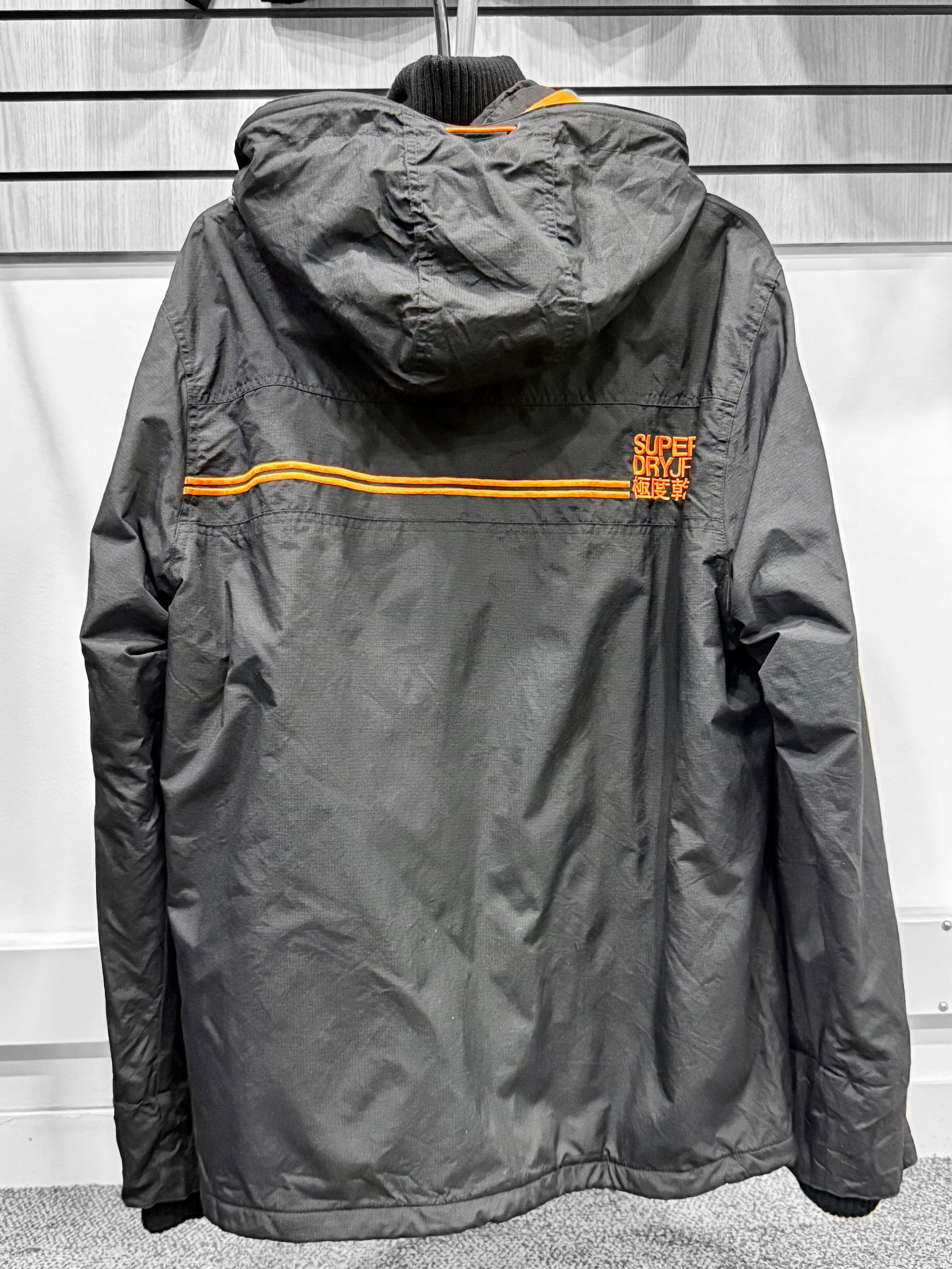 Chaqueta Superdry Negro Naranja