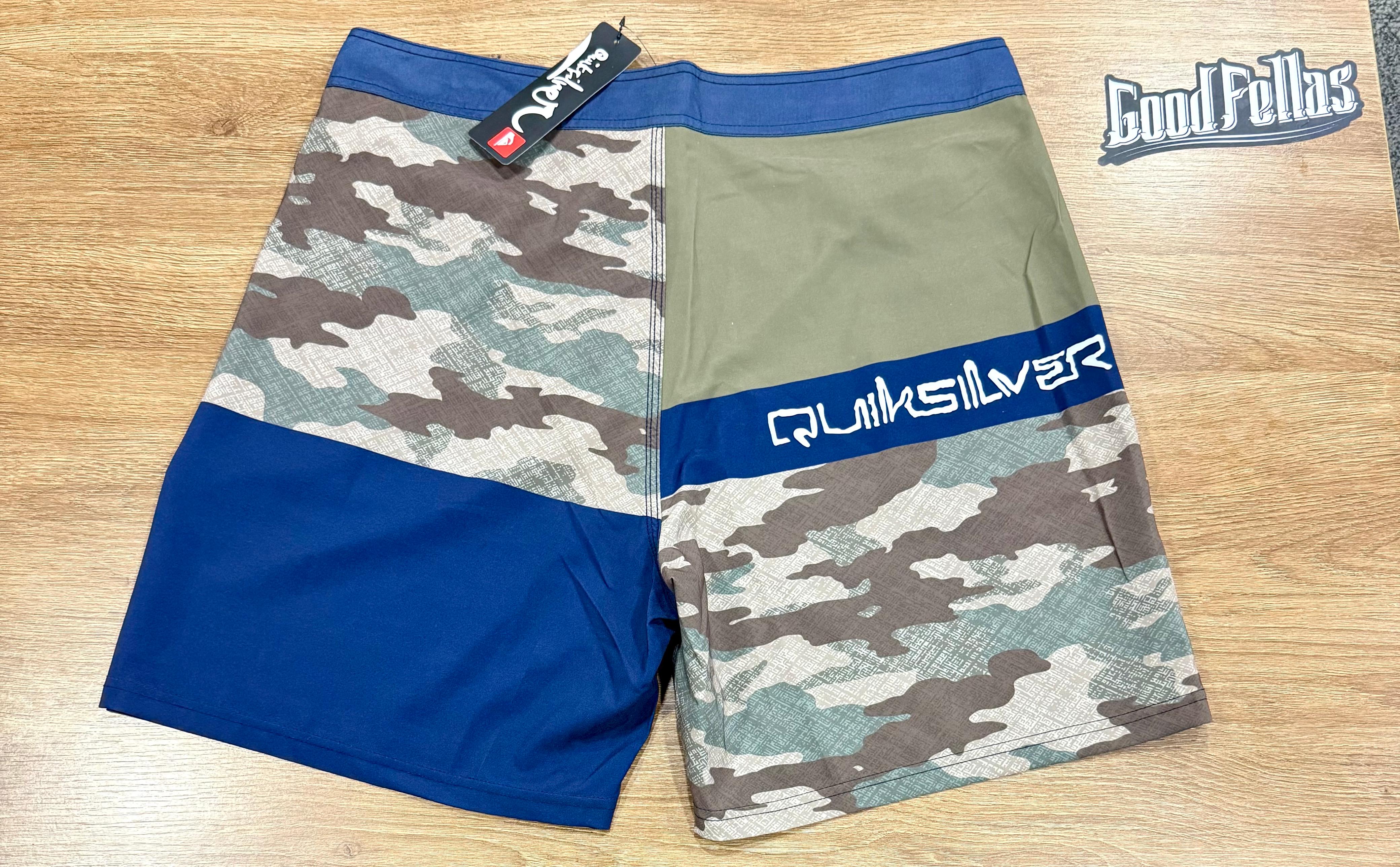 Pantaloneta Quiksilver Camu
