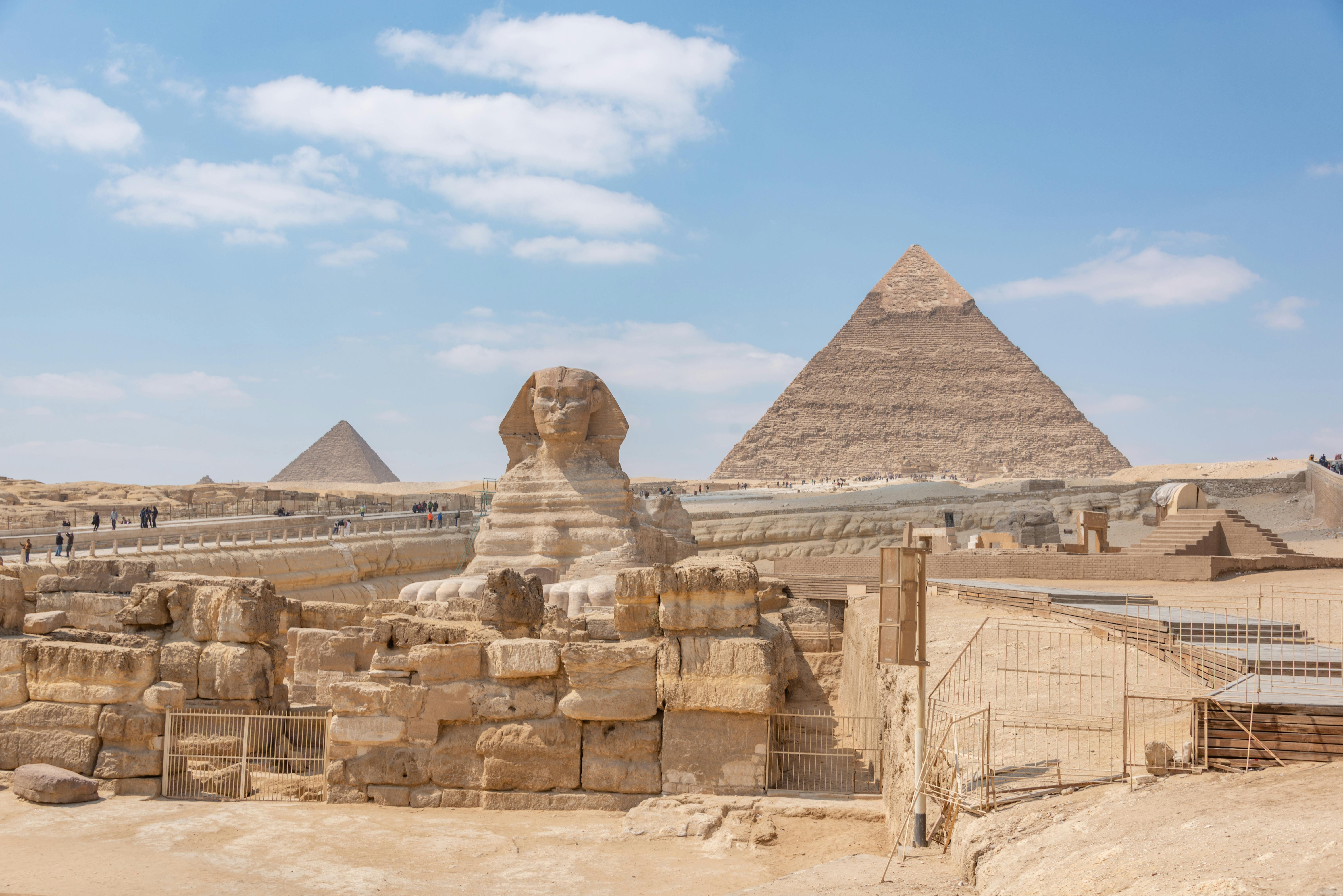 Giza Pyramids & Sphinx Tour + Lunch + Hotel Pickup & Drop-off