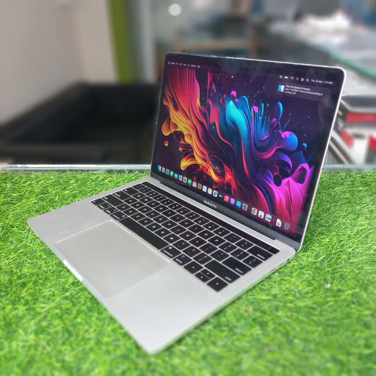 MacBook Pro 13-inch (A1989, 2018)