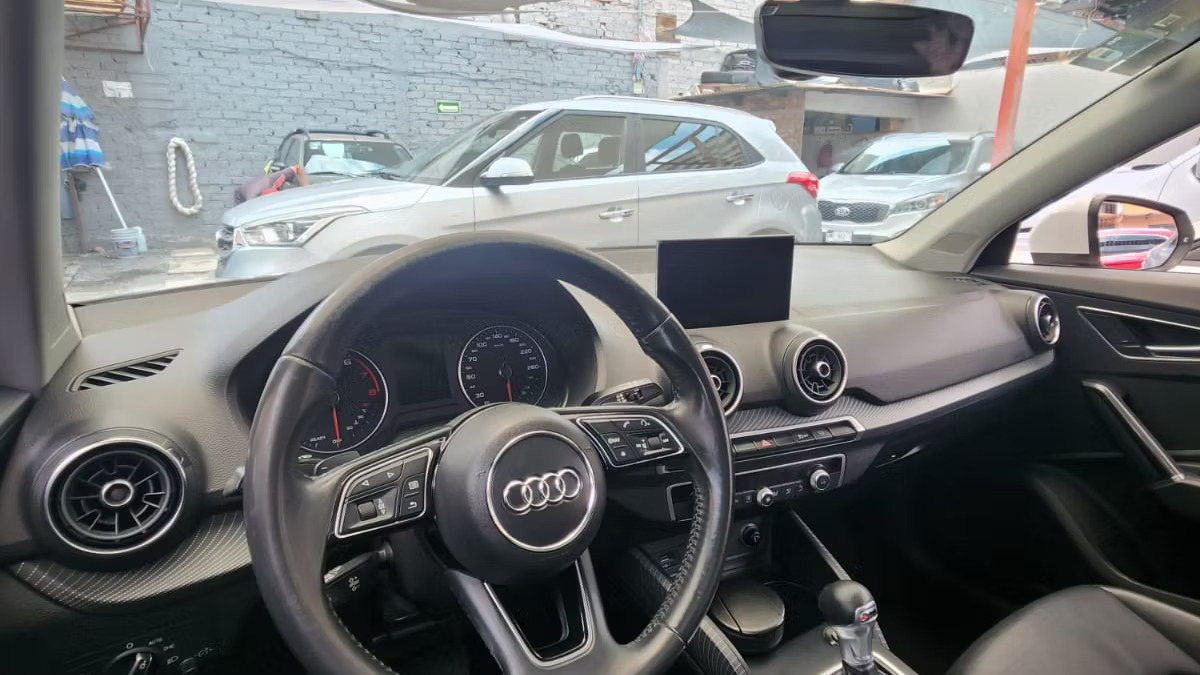 Audi Q2 Select TFSI