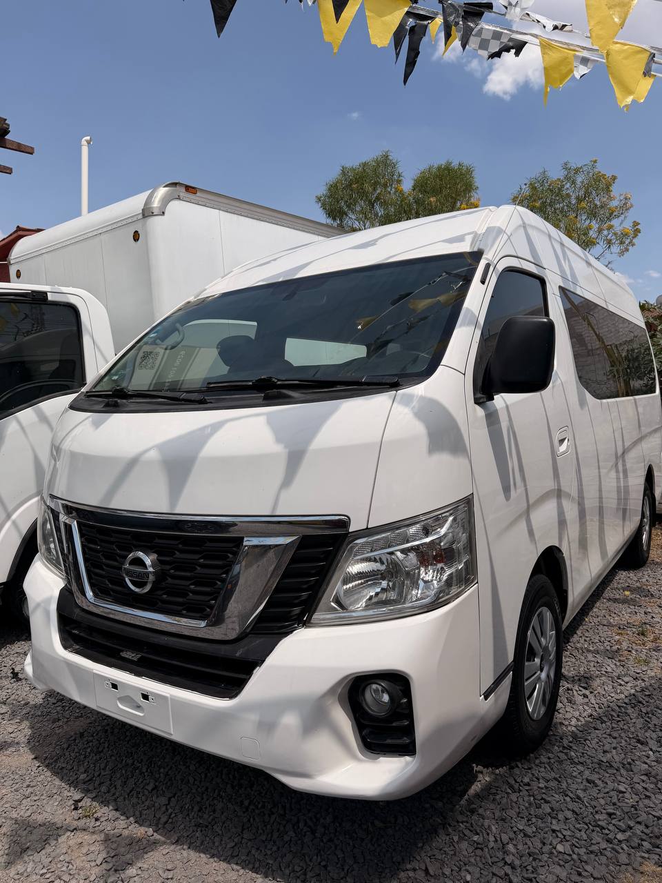 Nissan Urvan 15 Pasajeros 