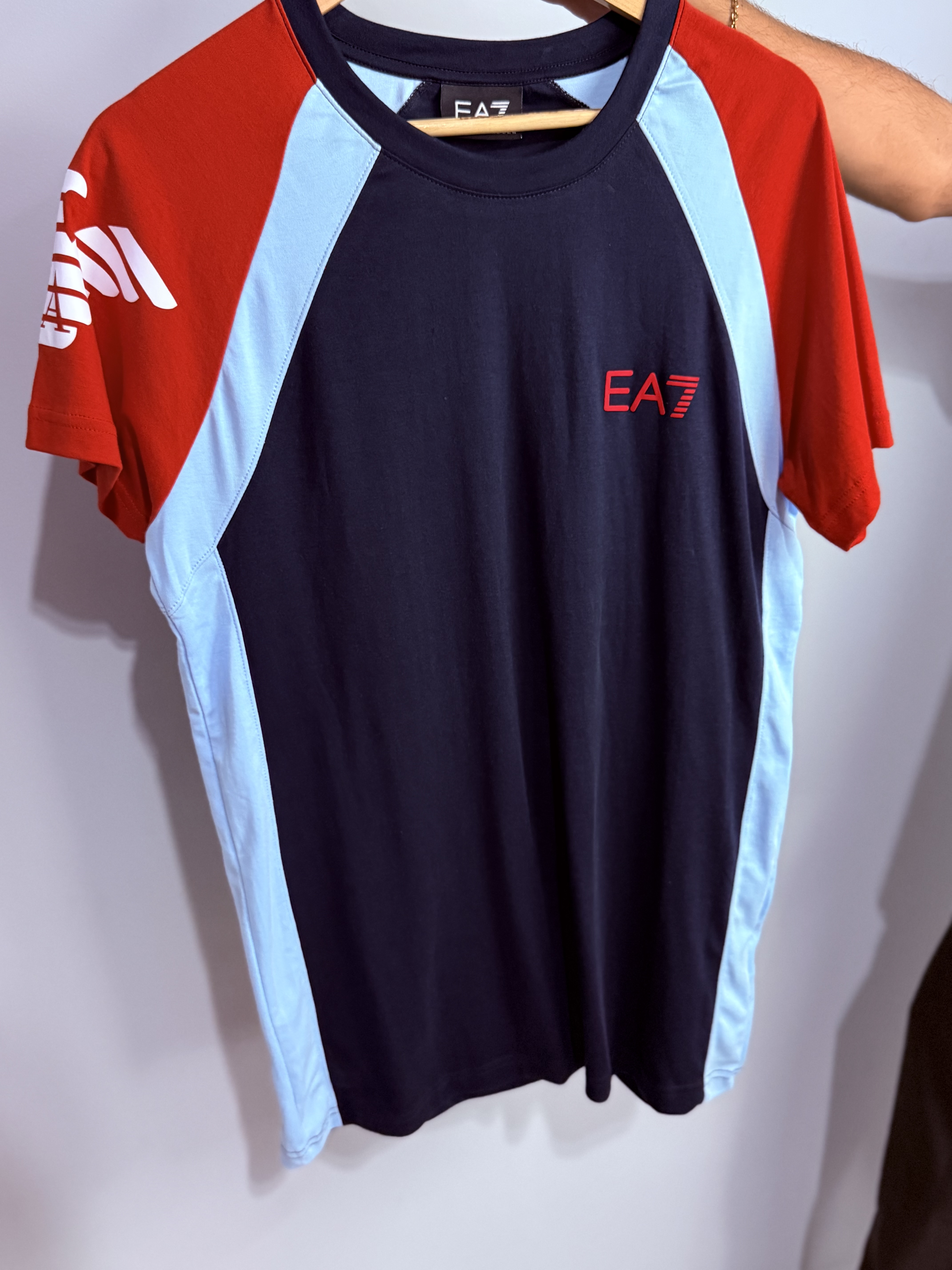 Camiseta Emporio Armani – Malha Italiana