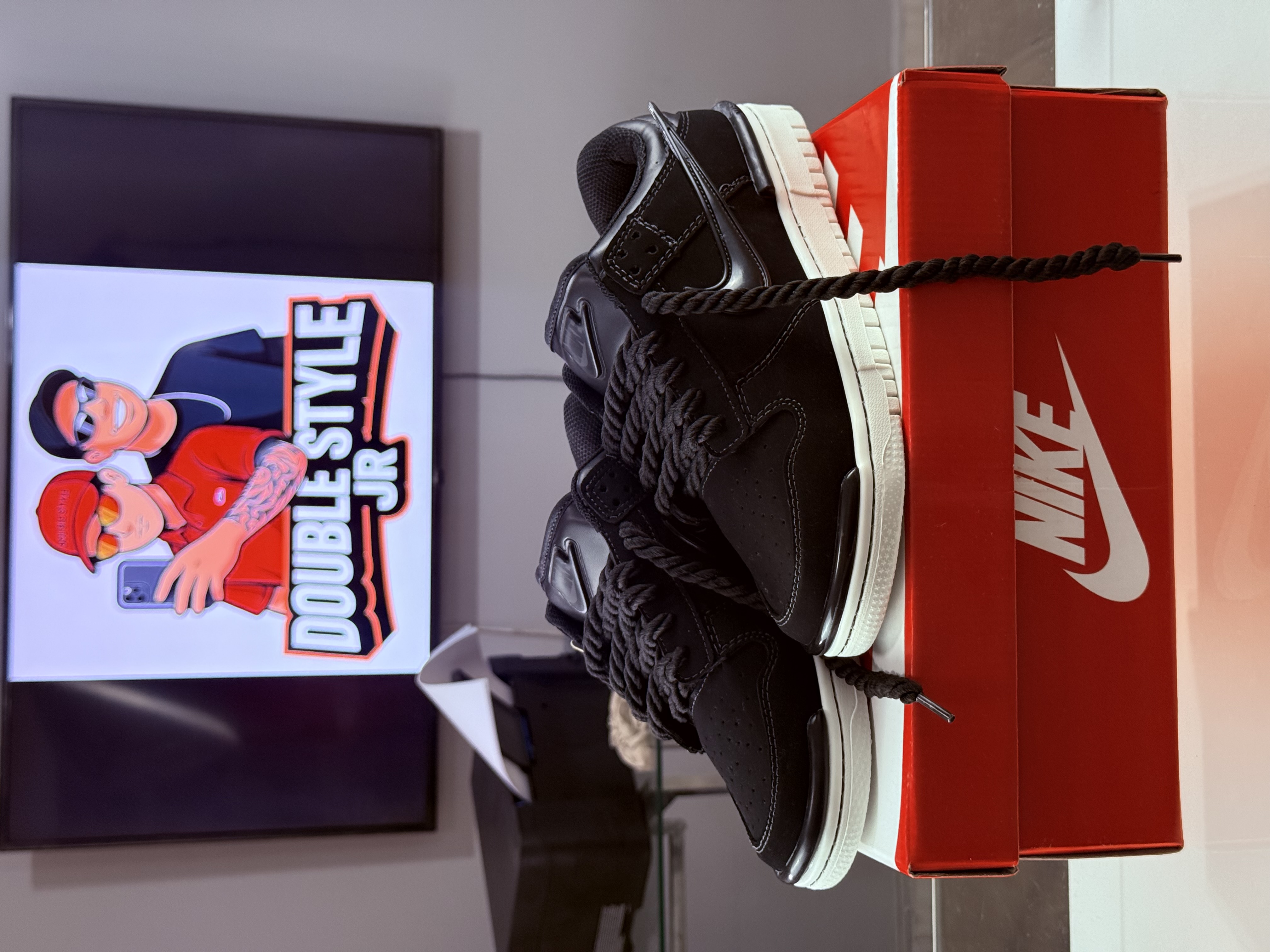 Nike SB Dunk Low Twist – Preto e Branco