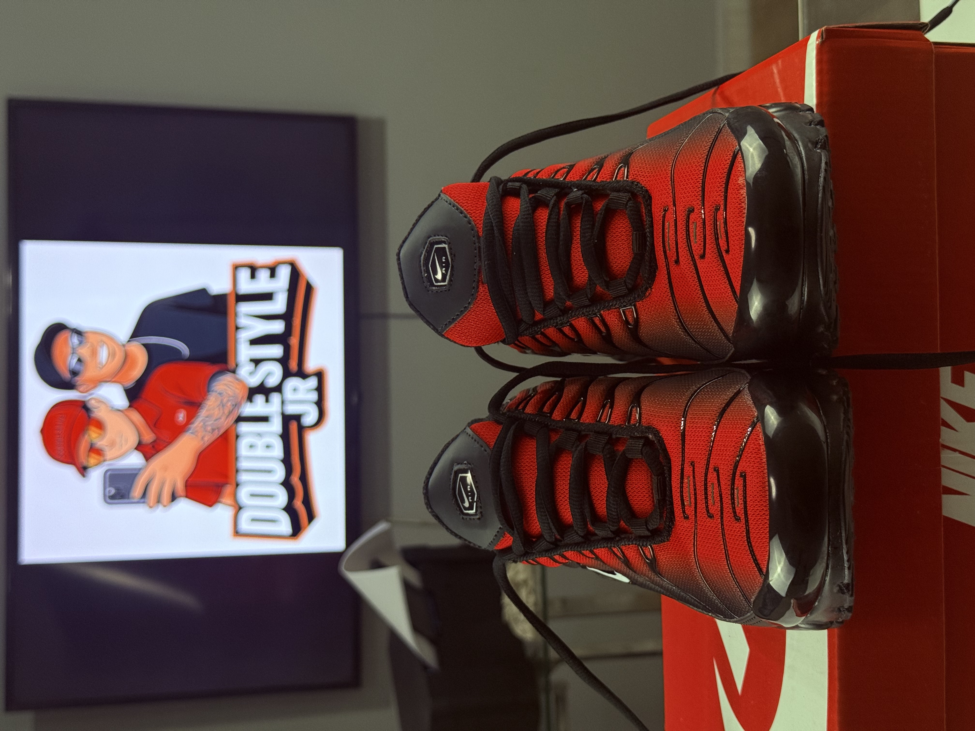 Nike Air Max Plus TN Preto e Vermelho