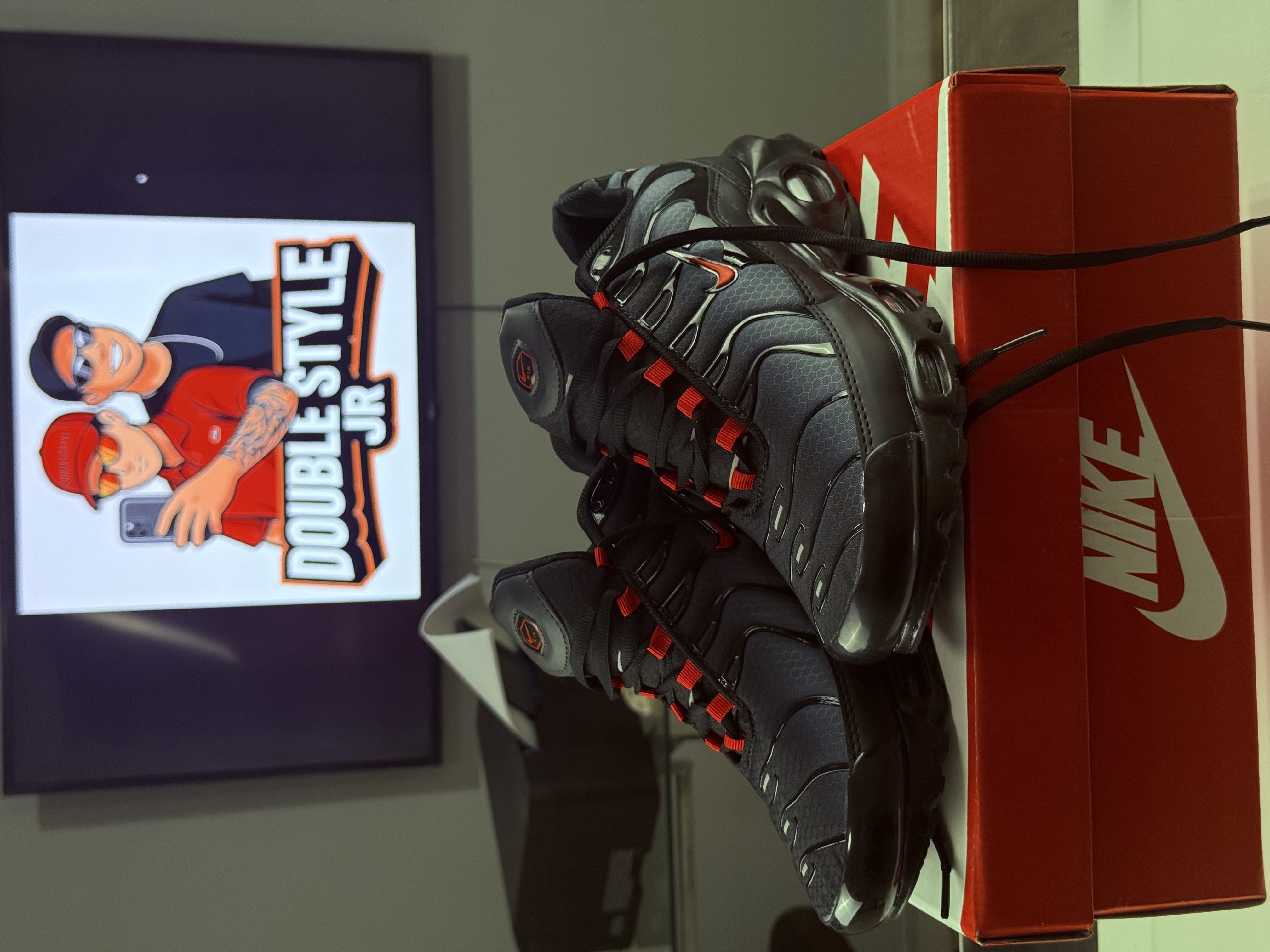 Nike Air Max Plus TN Preto e Vermelho