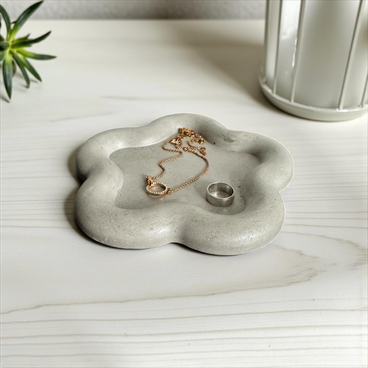 Plato decorativo de cemento
