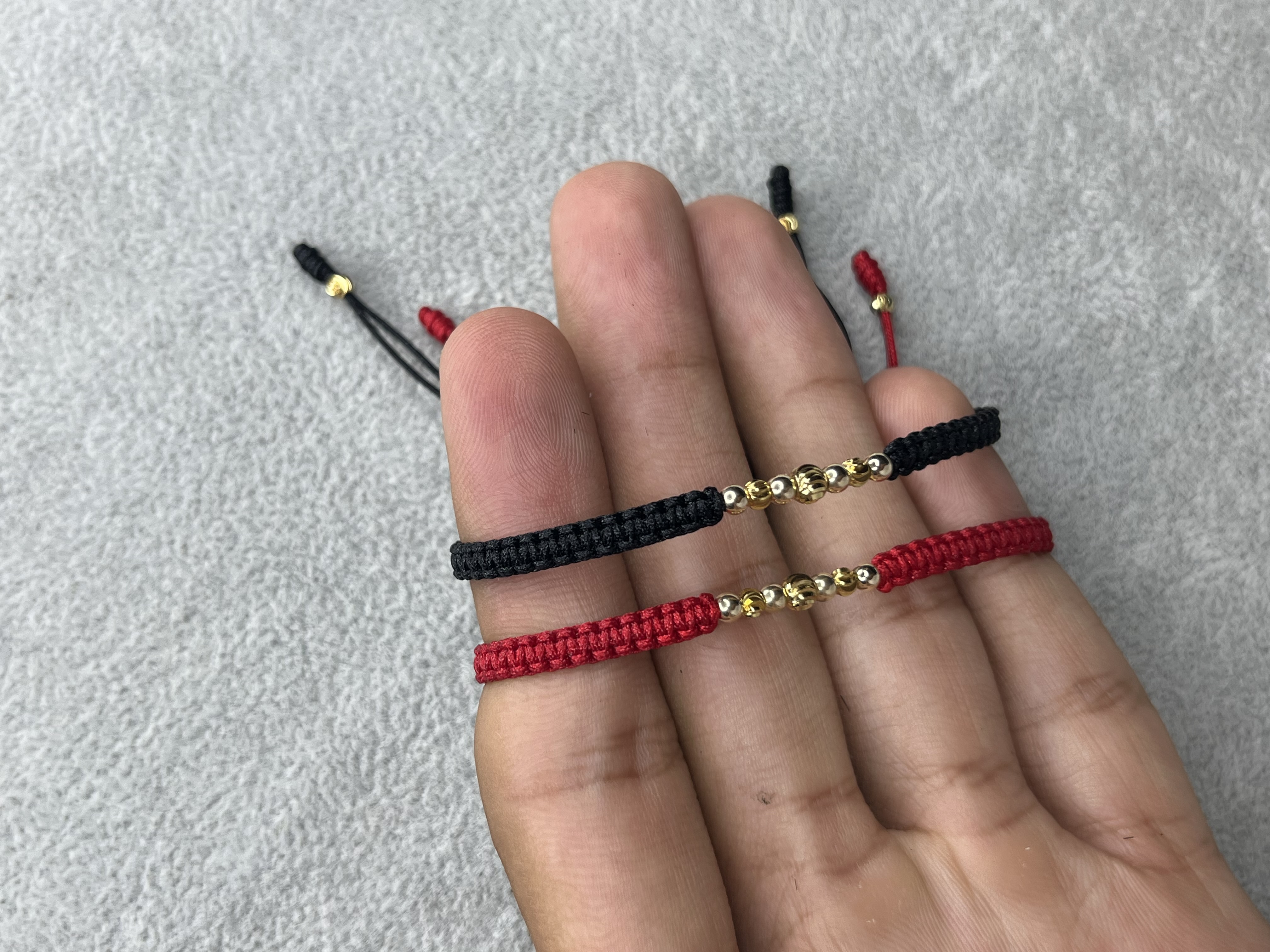 CONJUNTO PULSERAS INTERCALADA CENTRO