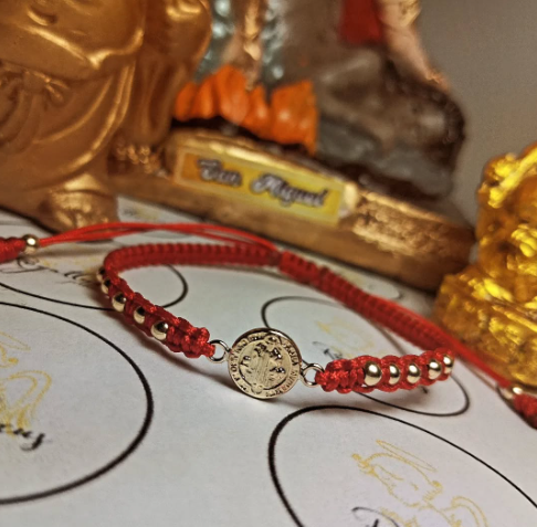 PULSERA SAN BENITO UNO A UNO